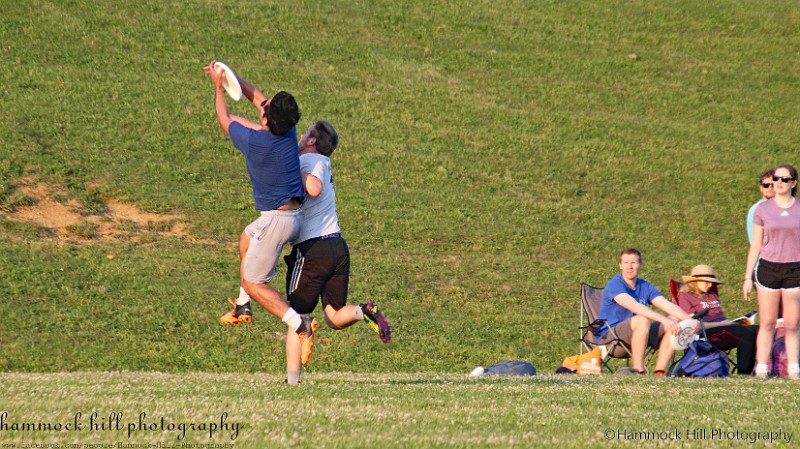 IMG_0349 - Difficult Catch in Front of Spectators.jpg